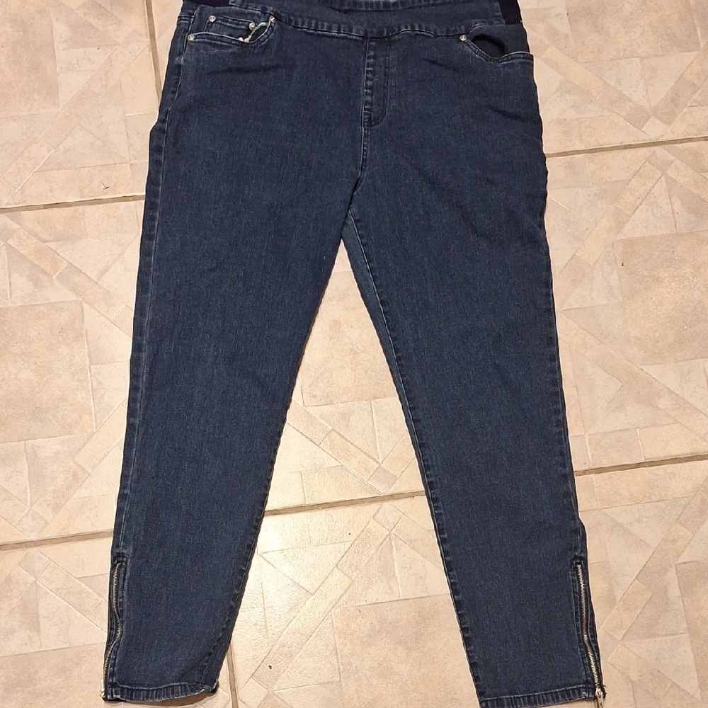 q Bend Over Stretch Blue Denim Jeans with Zipper Details 16W